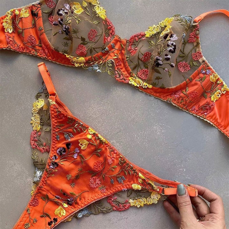 Visualize The Real Beauty Lingerie LacyNighty