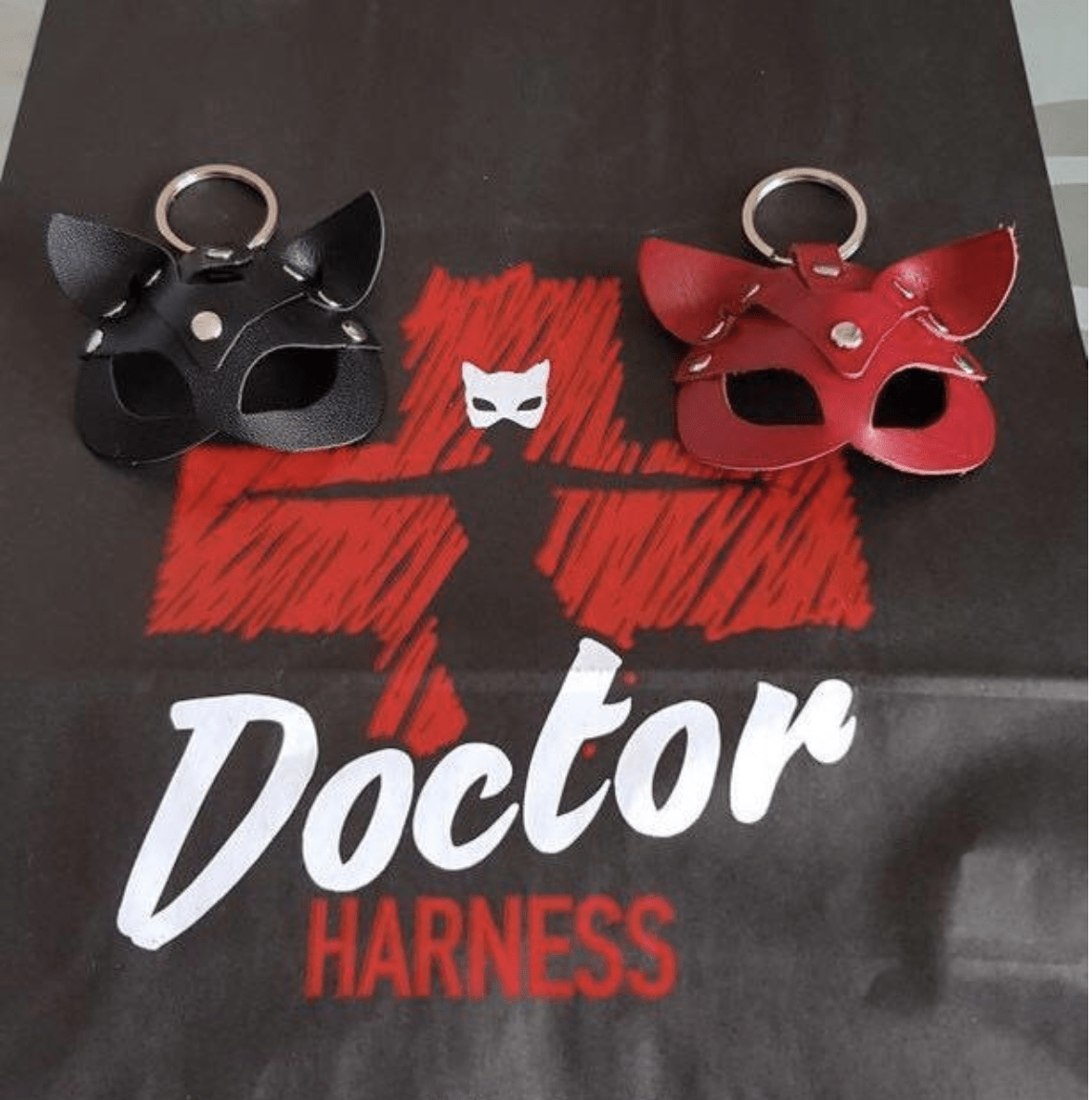 Leather cat mask charm - Dr.Harness - harness