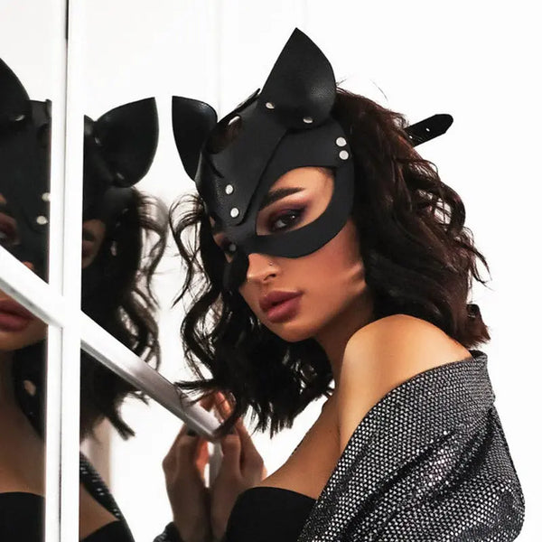 LacyMate™ Bad Kitty Mask Lavah Intimates